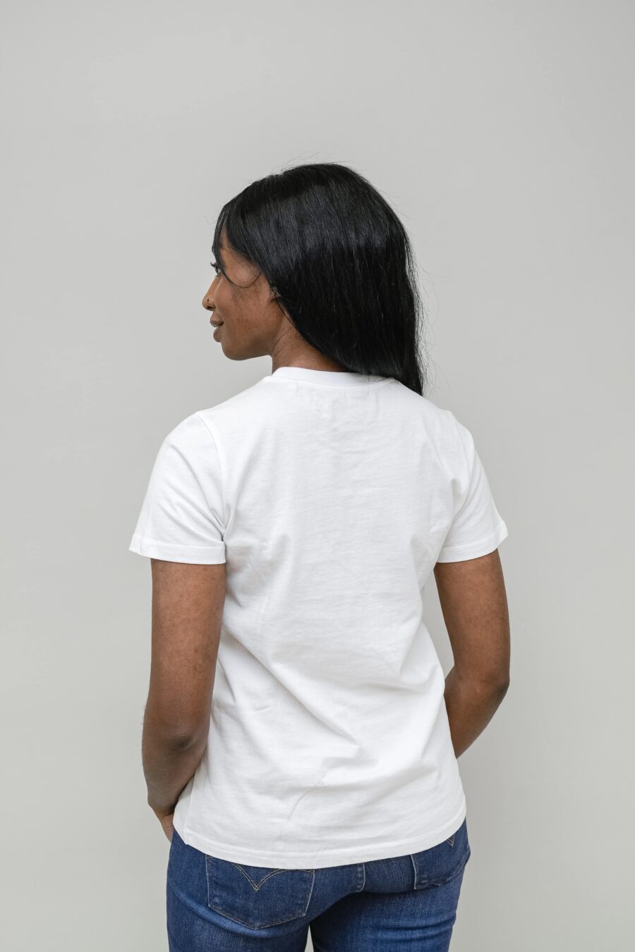 navir-TS-F20-T-Shirt-Femme-Col-Rond-Bord-Cote-Blanc_3