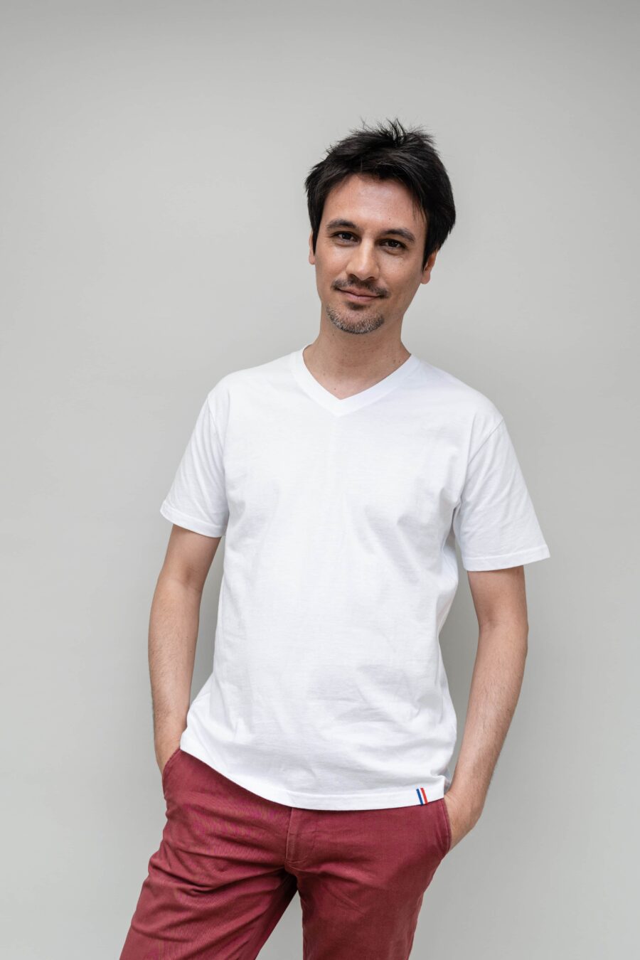 navir-TS-H07-T-Shirt-Homme-Col-V-Blanc