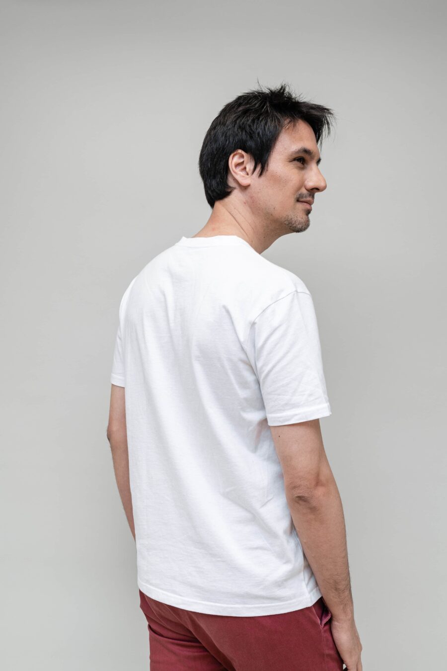 navir-TS-H07-T-Shirt-Homme-Col-V-Blanc_3